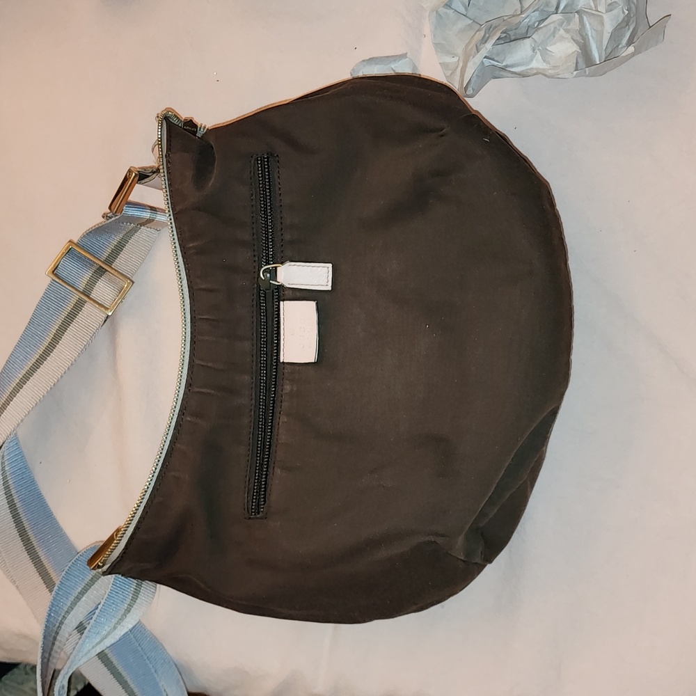 Gucci Monogram Bag - Picture 5 of 16